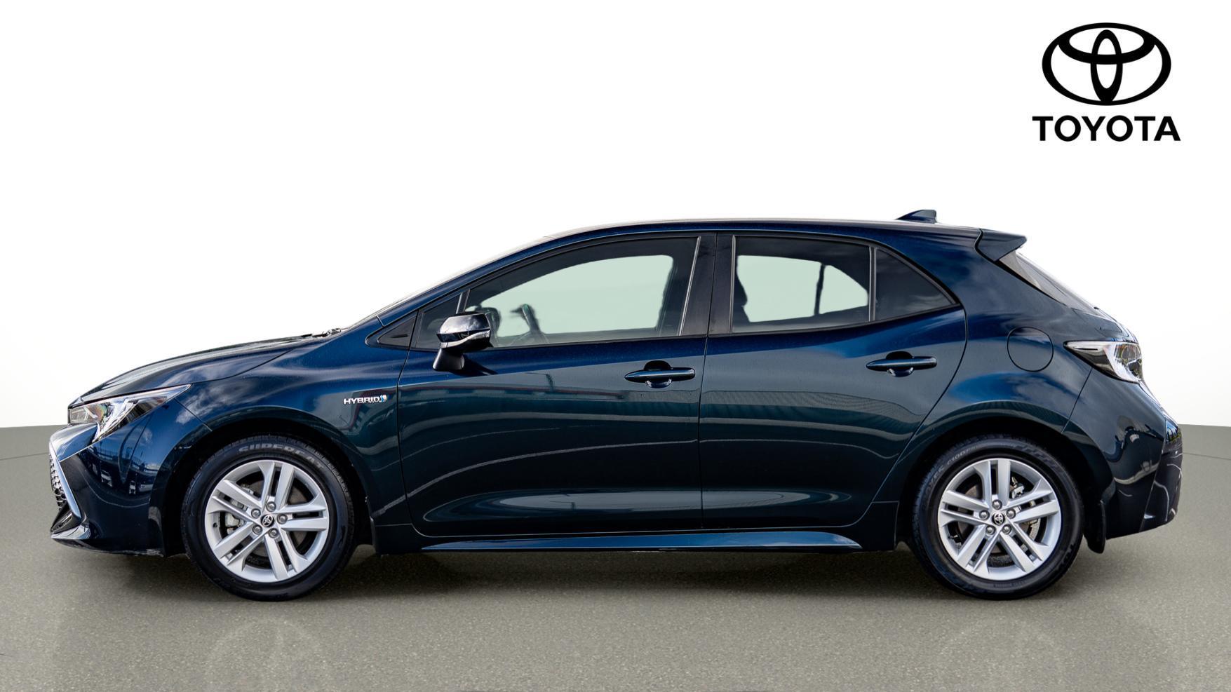 2018 Toyota Corolla SX in Black