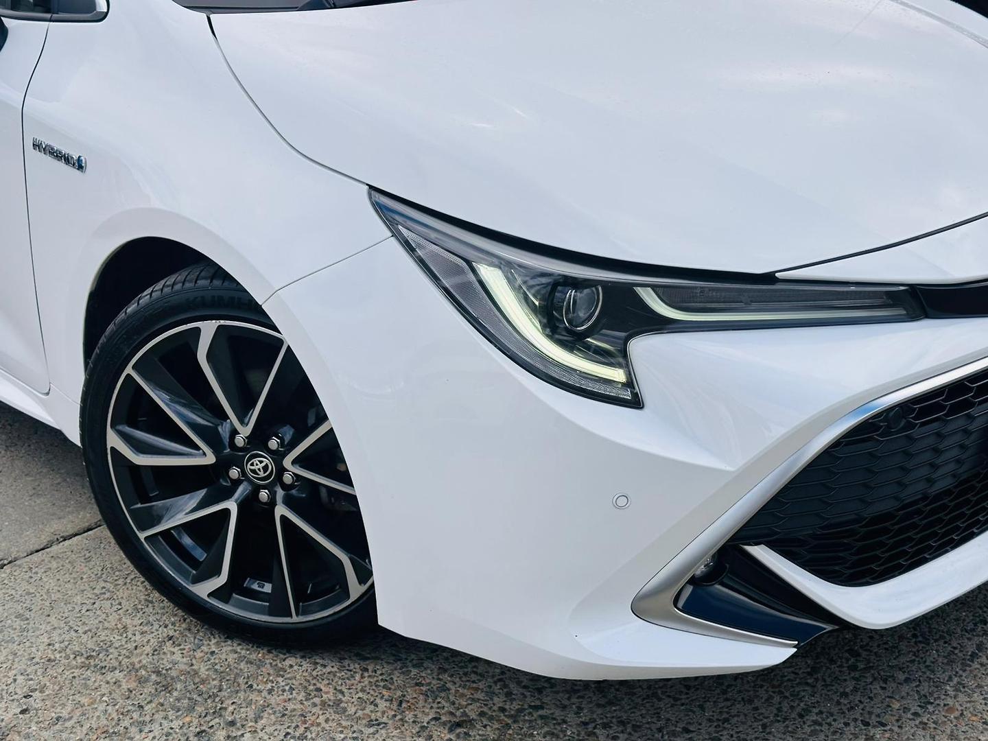2020 Toyota Corolla ZR in White