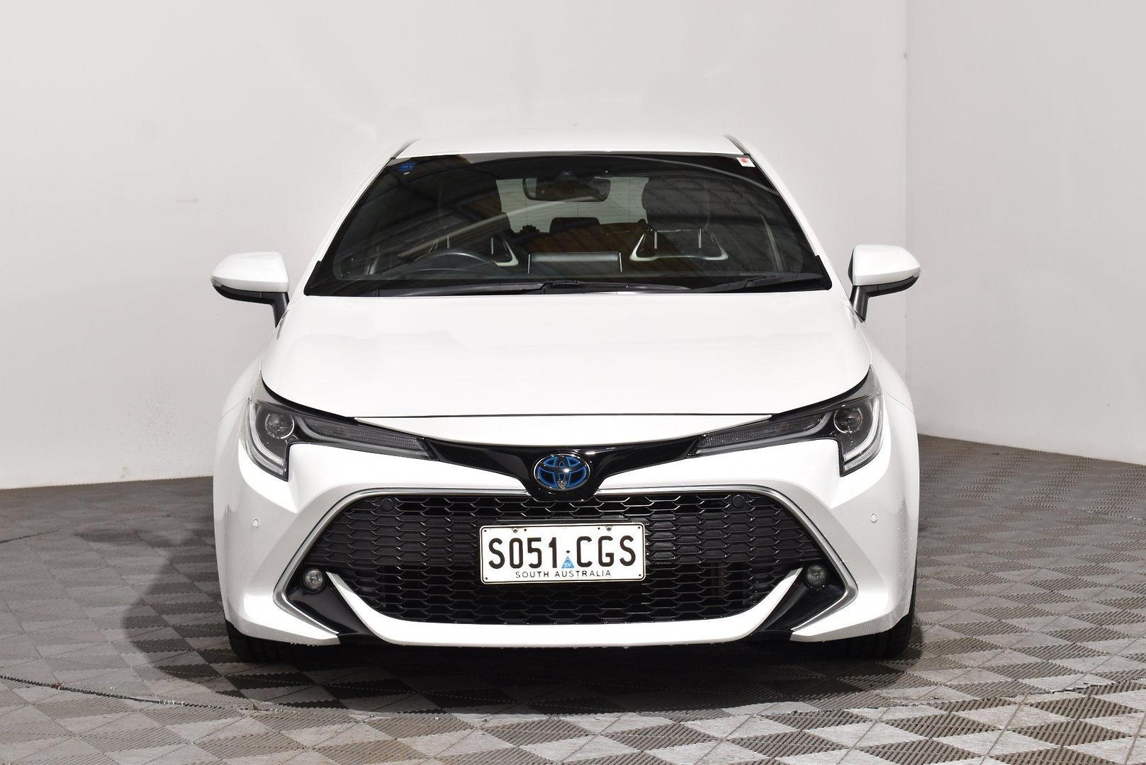 2020 Toyota Corolla ZR in White