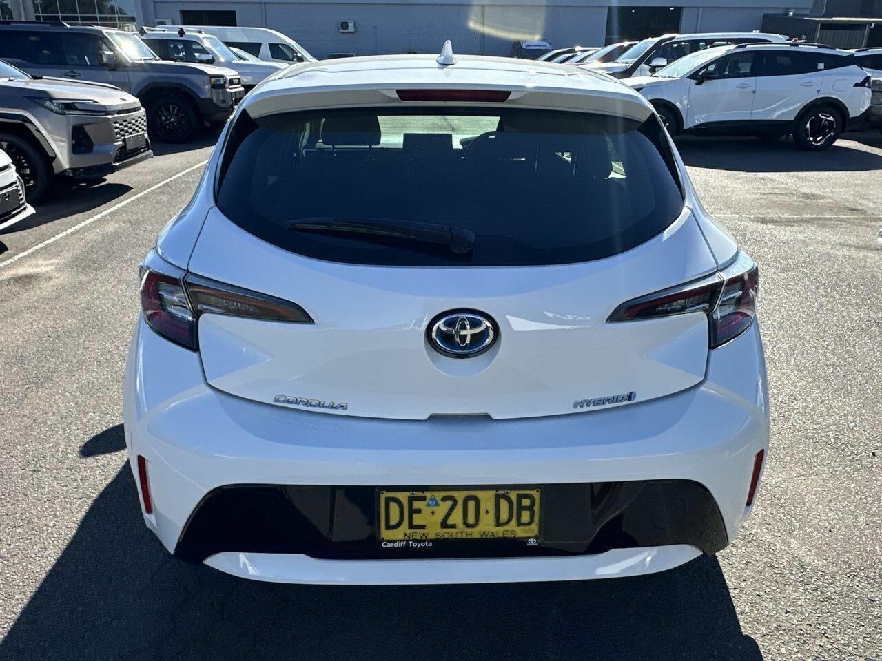 2022 Toyota Corolla Ascent Sport in White
