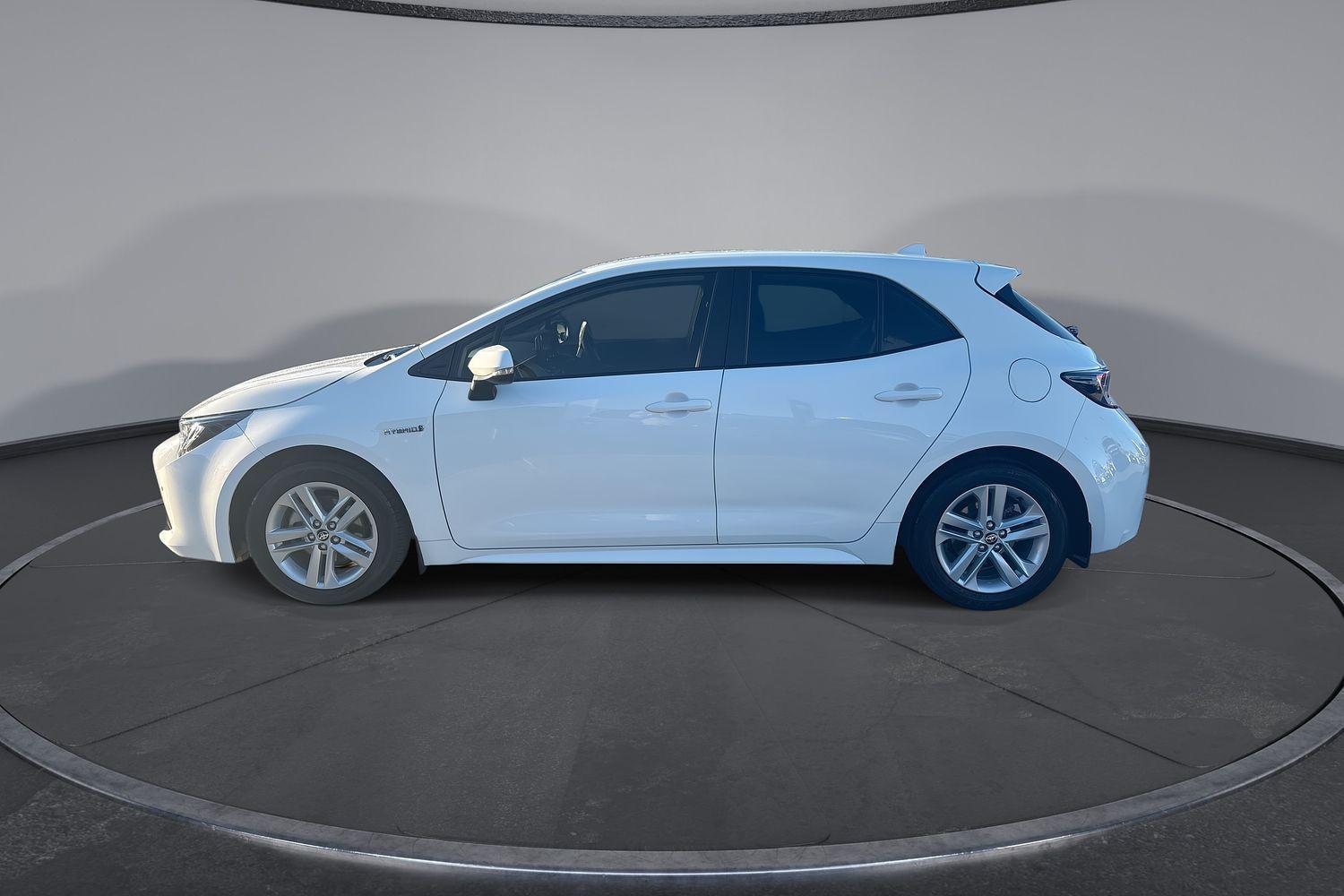 2022 Toyota Corolla SX in White
