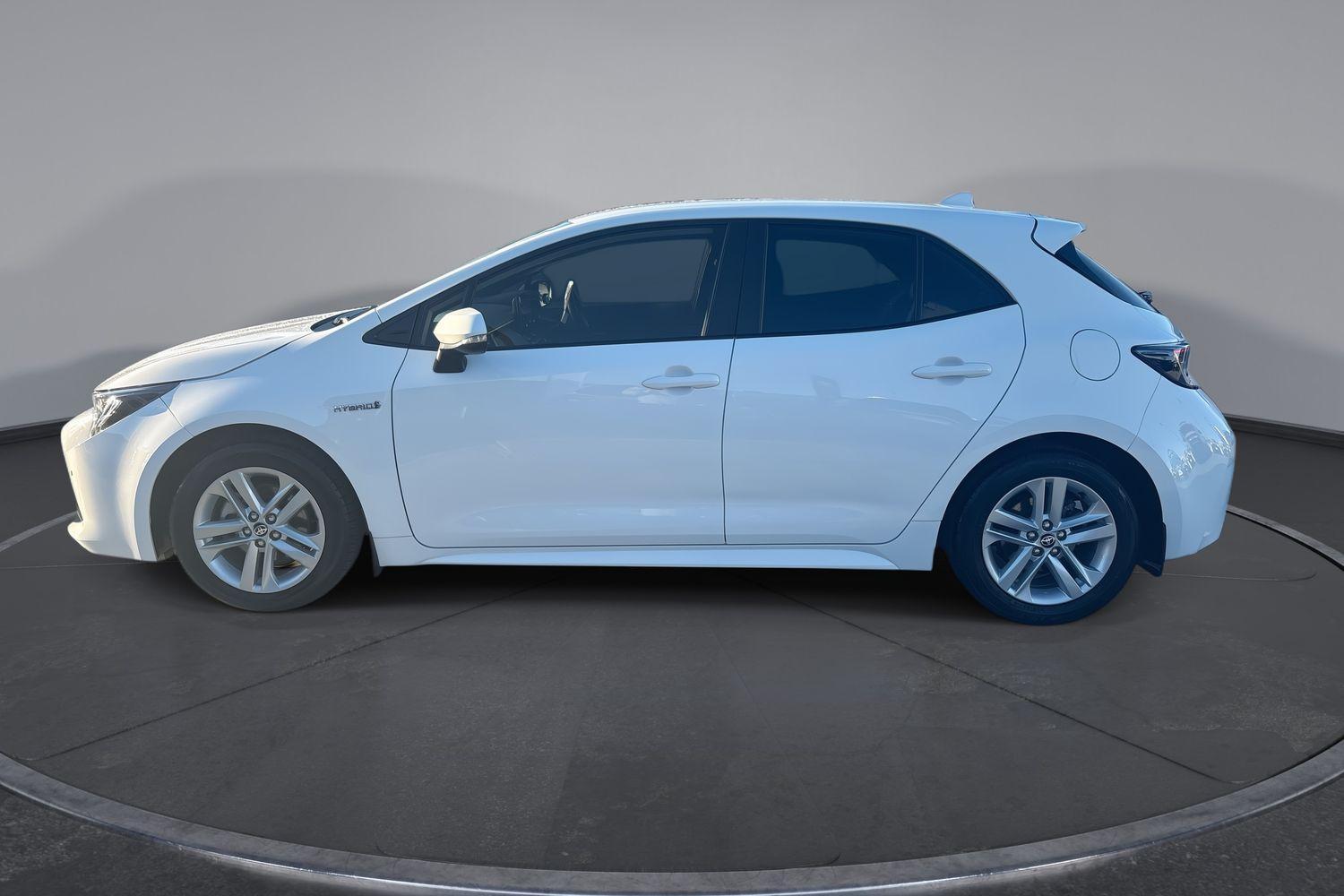 2022 Toyota Corolla SX in White