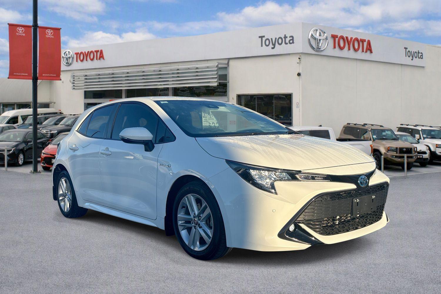 2022 Toyota Corolla SX in White