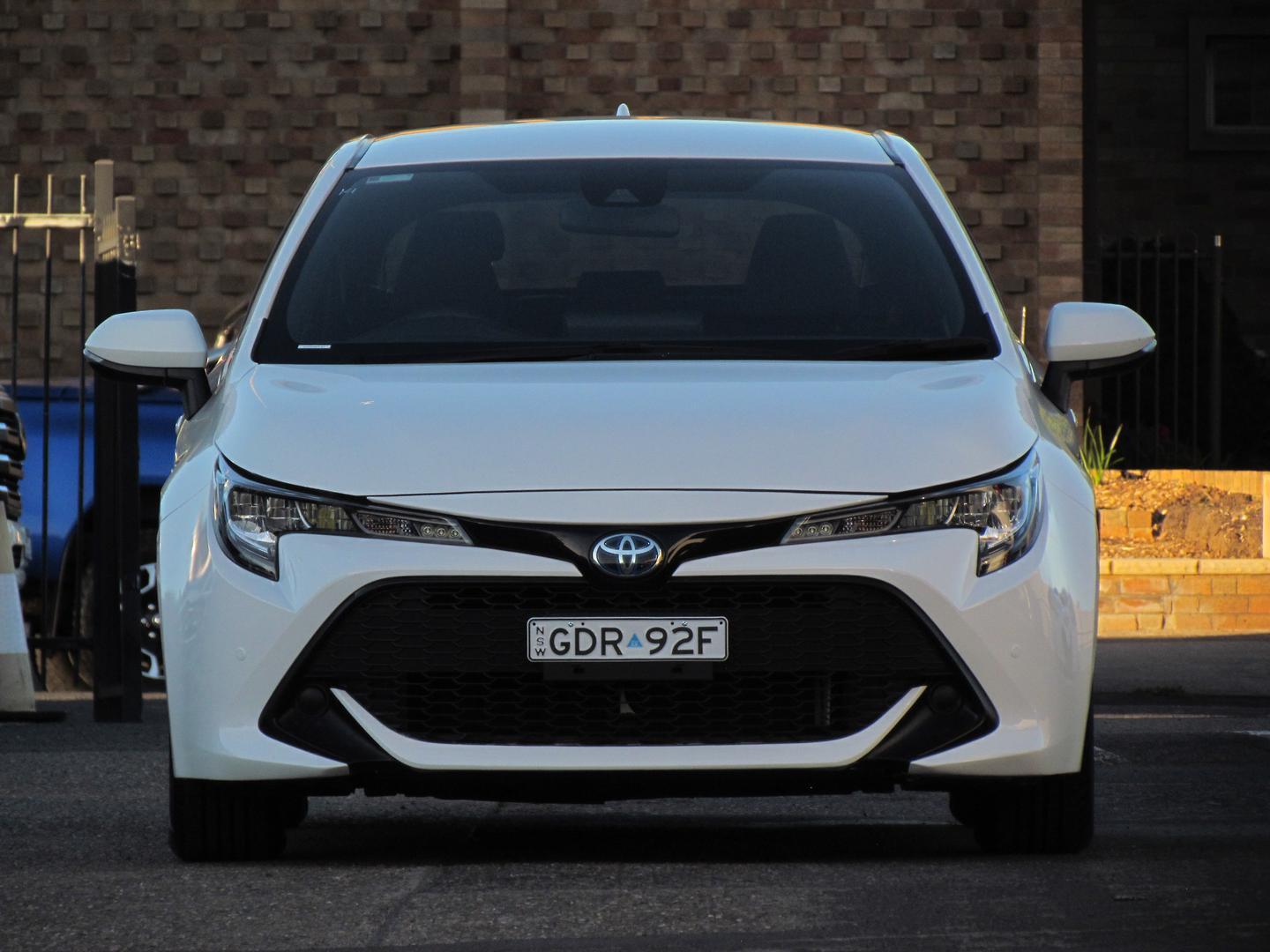 2022 Toyota Corolla Ascent Sport in White