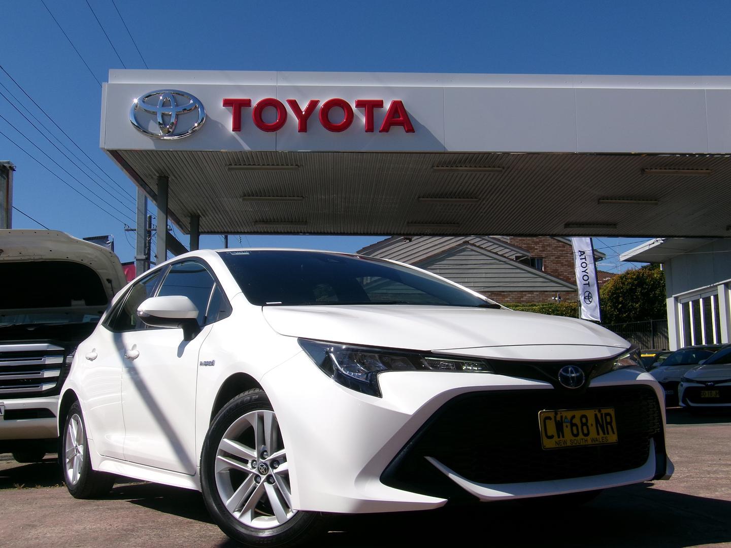 2019 Toyota Corolla Ascent Sport in White