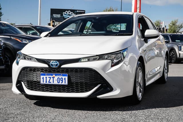 2020 Toyota Corolla Ascent Sport in White