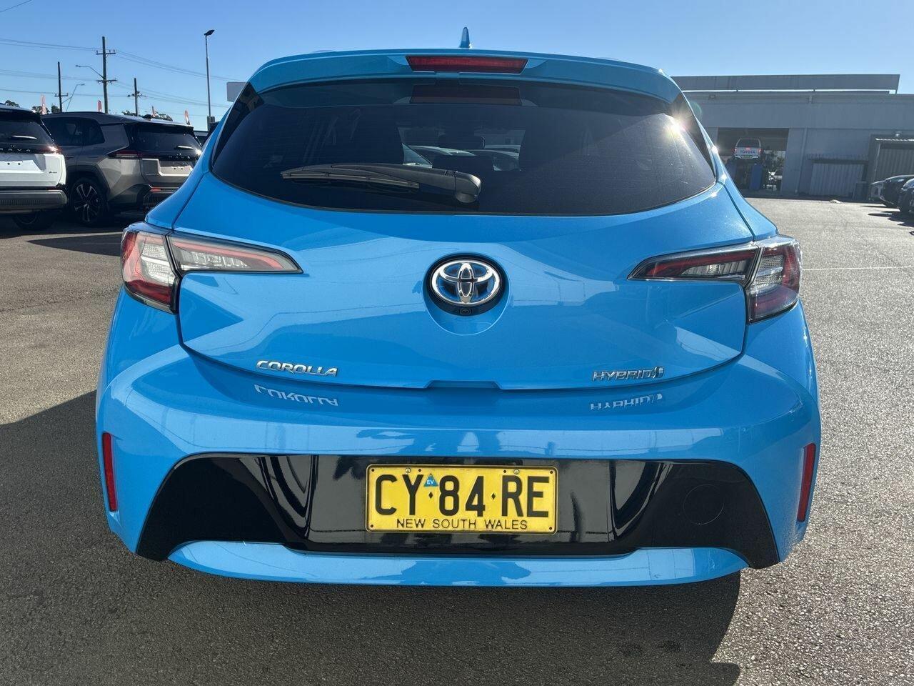 2020 Toyota Corolla Ascent Sport in Blue