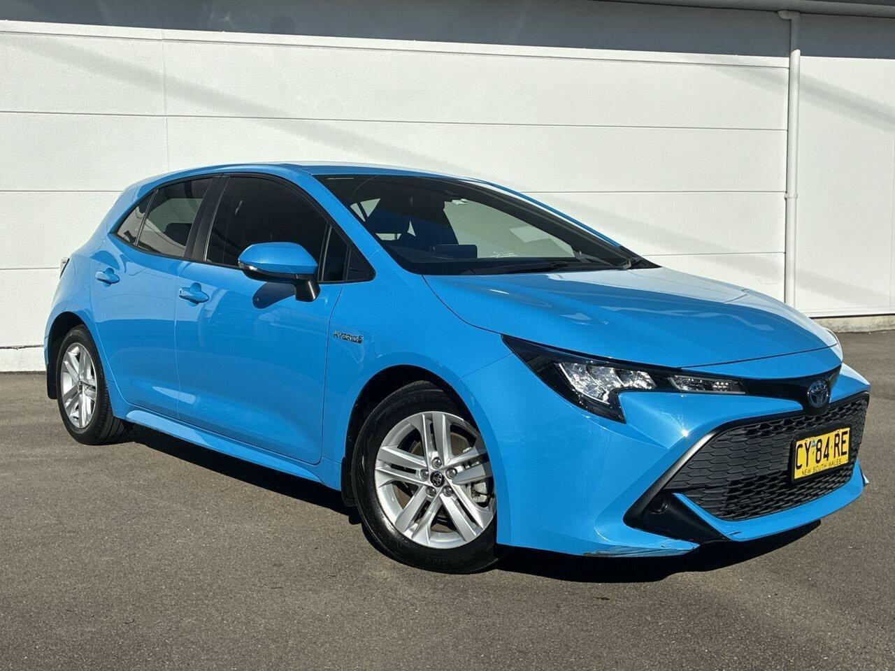 2020 Toyota Corolla Ascent Sport in Blue