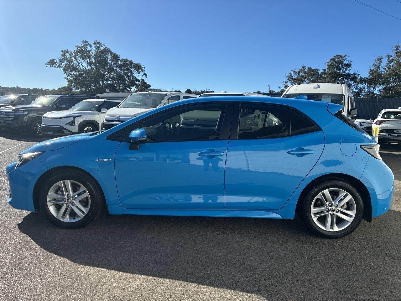 2020 Toyota Corolla Ascent Sport in Blue