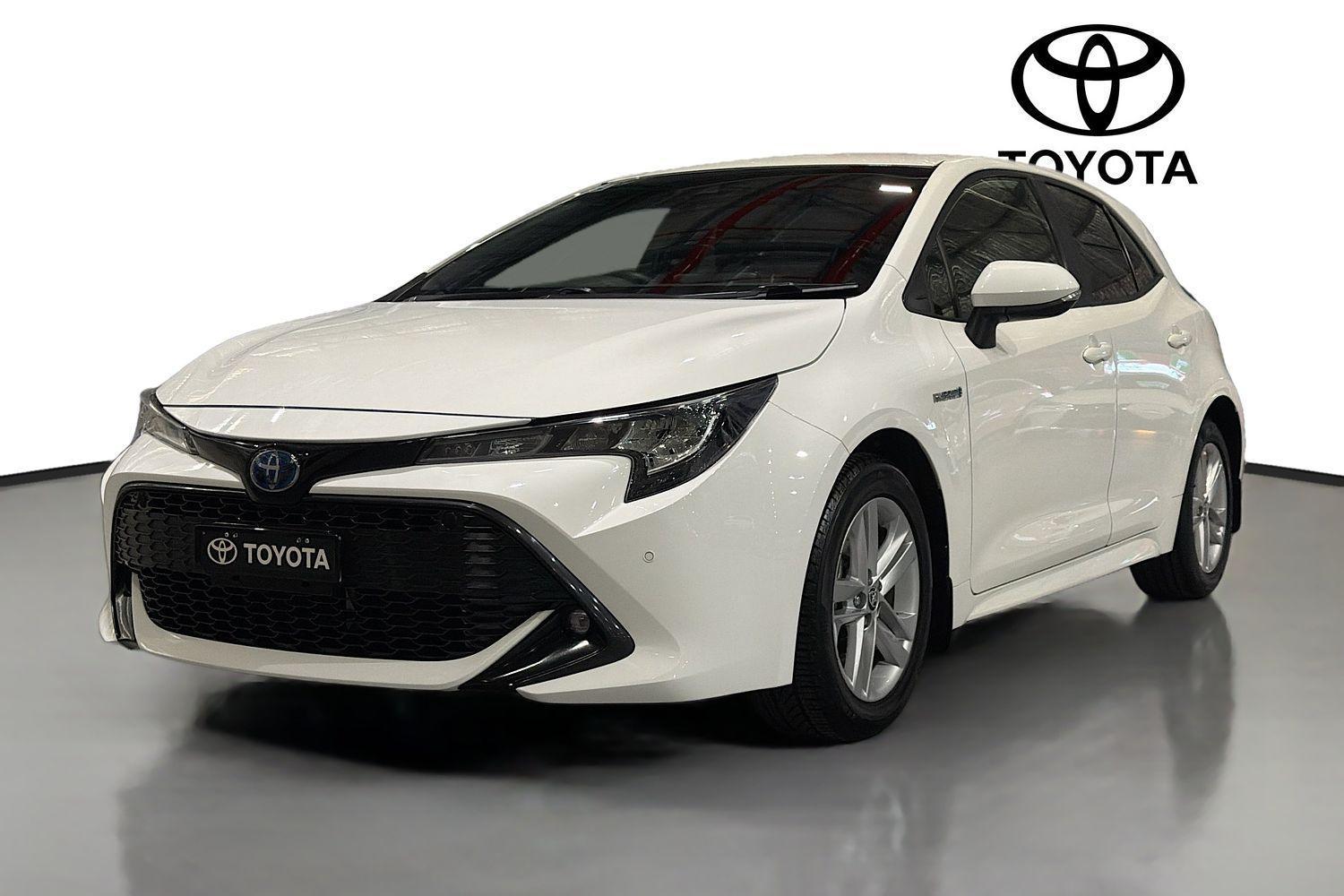 2022 Toyota Corolla SX in White