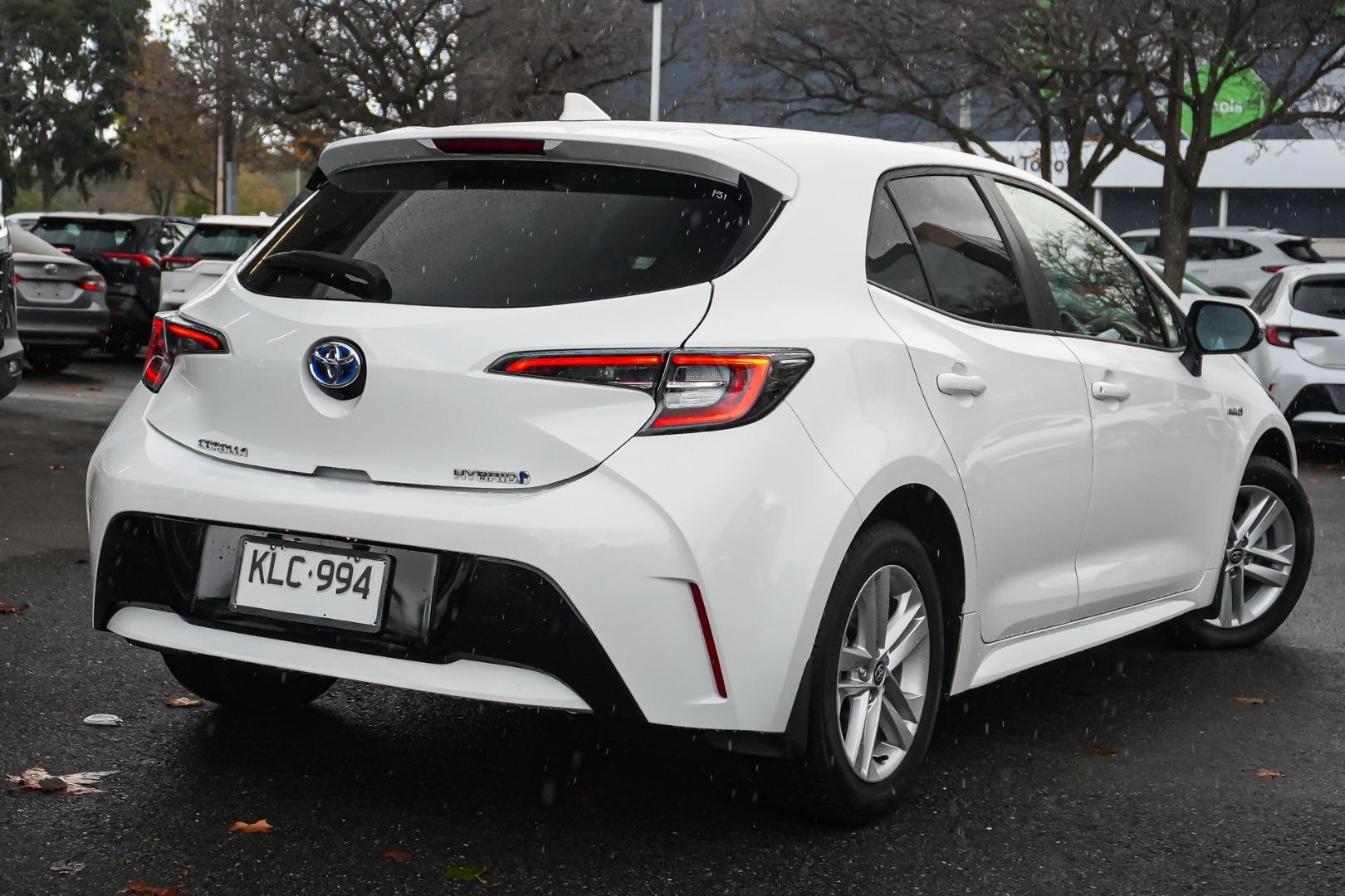 2022 Toyota Corolla Ascent Sport in White
