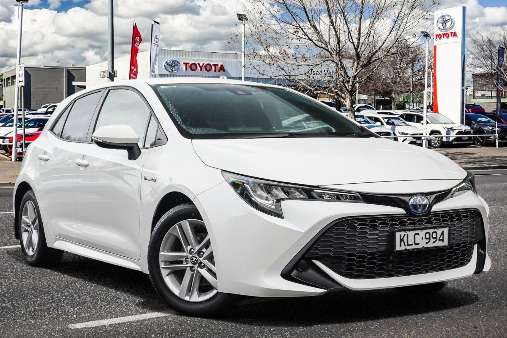2022 Toyota Corolla Ascent Sport in White