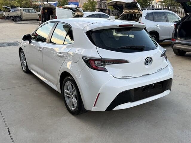 2022 Toyota Corolla Ascent Sport in White