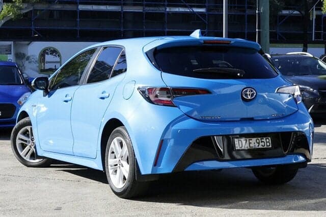 2018 Toyota Corolla Ascent Sport in Blue