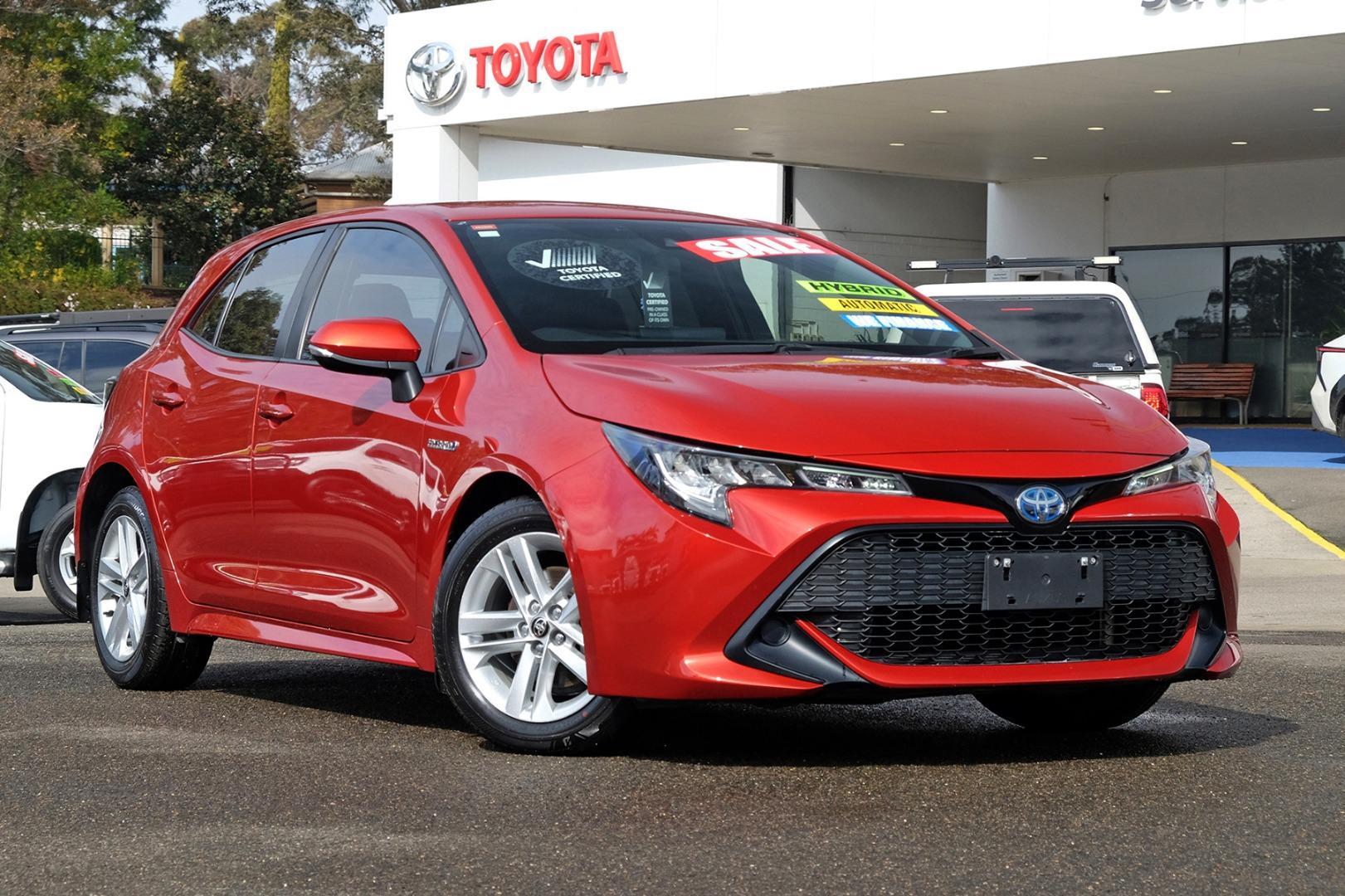 2018 Toyota Corolla Ascent Sport in Red