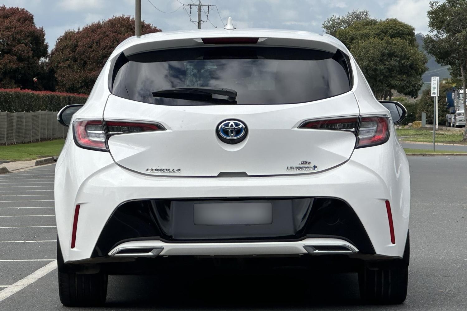 2019 Toyota Corolla ZR in White