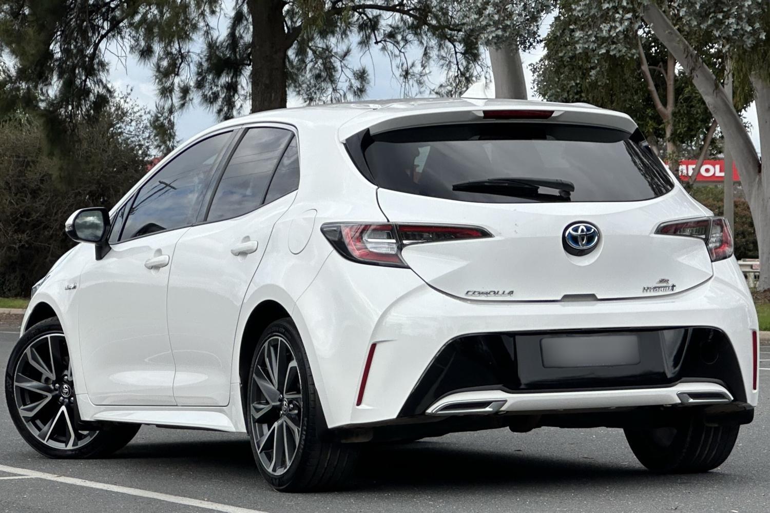 2019 Toyota Corolla ZR in White