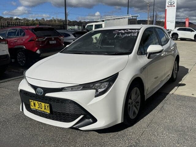 2019 Toyota Corolla Ascent Sport in White