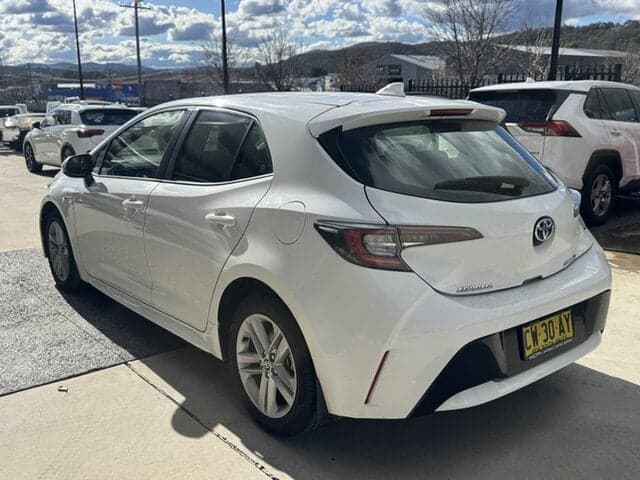 2019 Toyota Corolla Ascent Sport in White