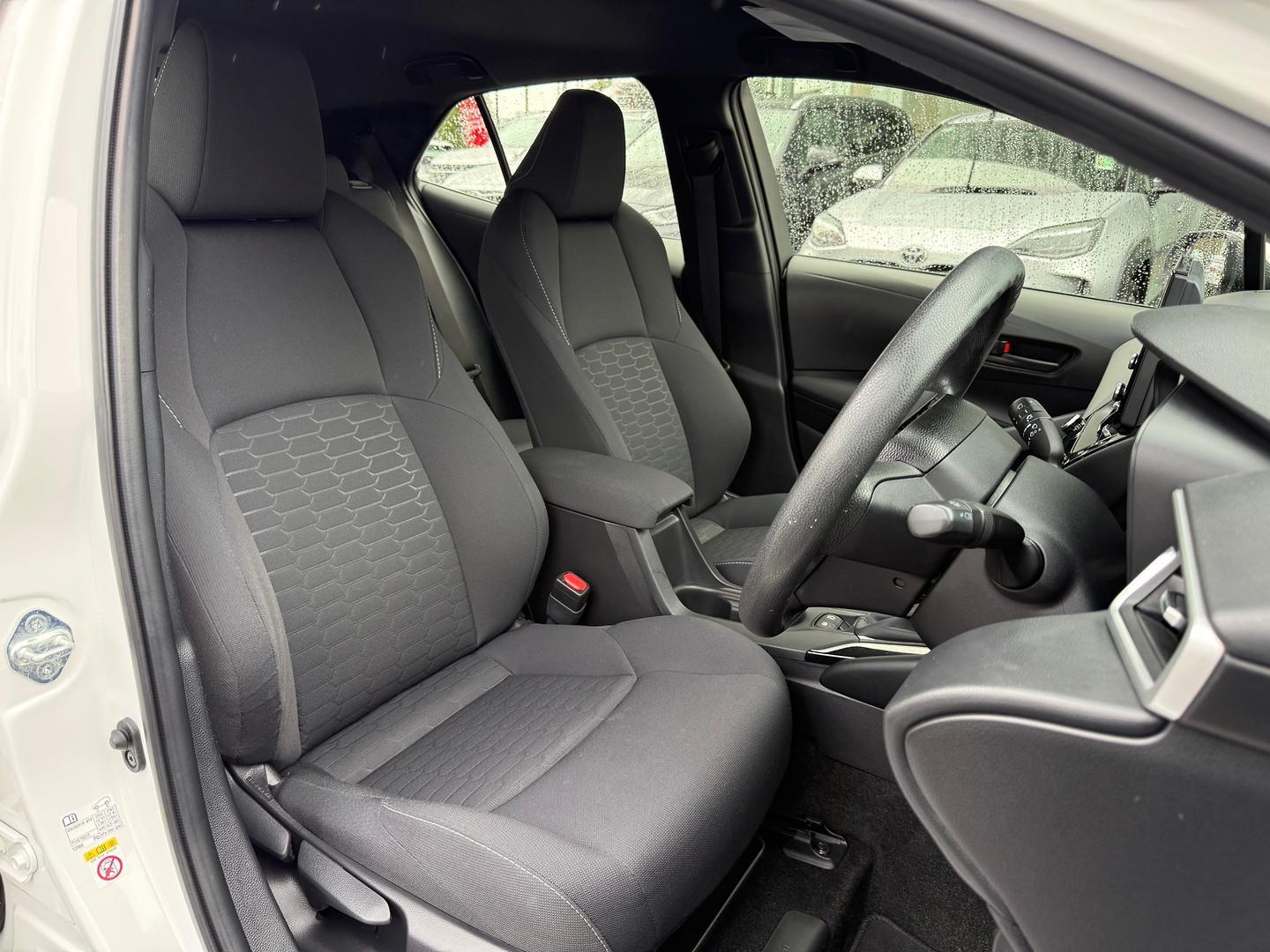 2020 Toyota Corolla Ascent Sport Hybrid in White