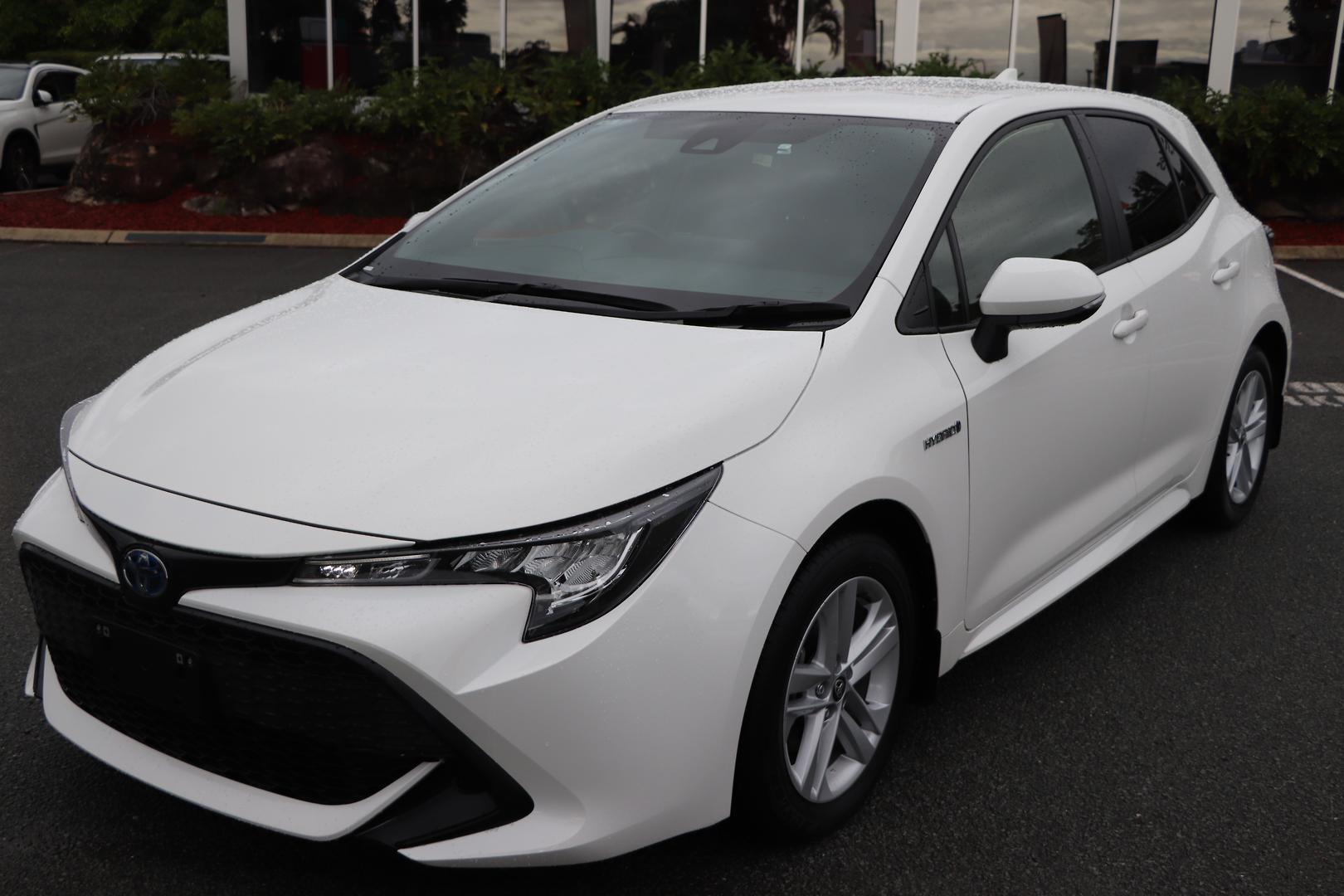 2020 Toyota Corolla Ascent Sport in White