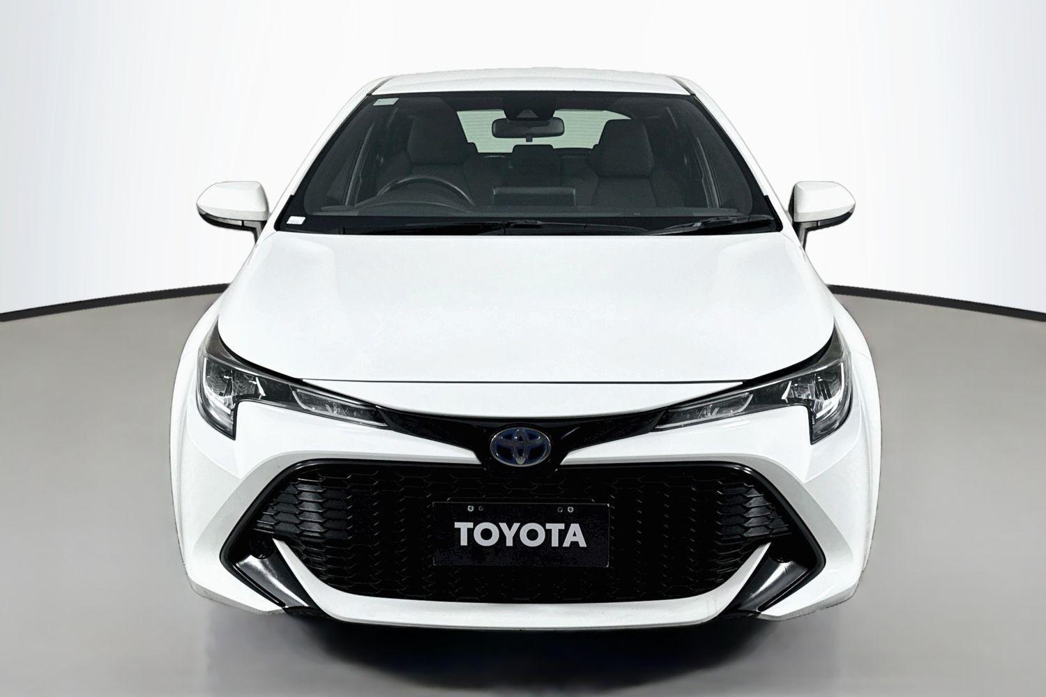 2022 Toyota Corolla Ascent Sport in White