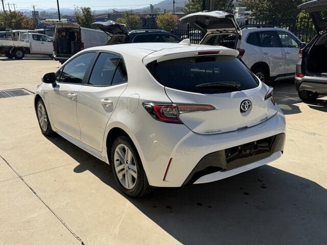 2022 Toyota Corolla Ascent Sport in White