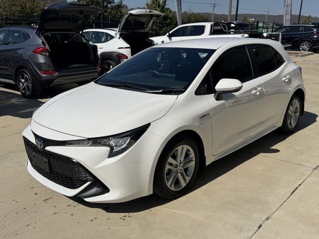 2022 Toyota Corolla Ascent Sport in White
