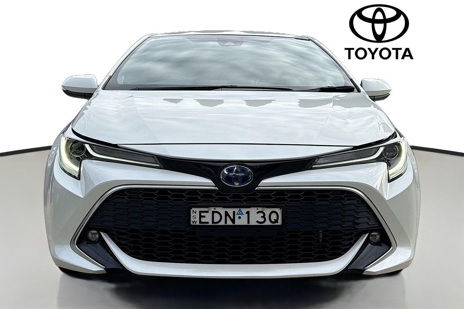 2019 Toyota Corolla ZR in White