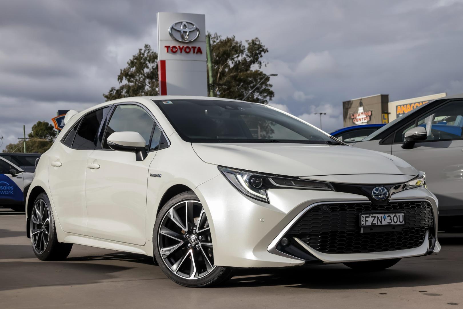 2019 Toyota Corolla ZR in White