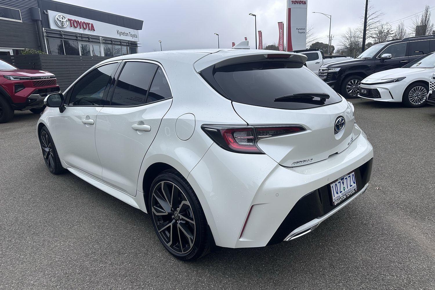 2019 Toyota Corolla ZR in White