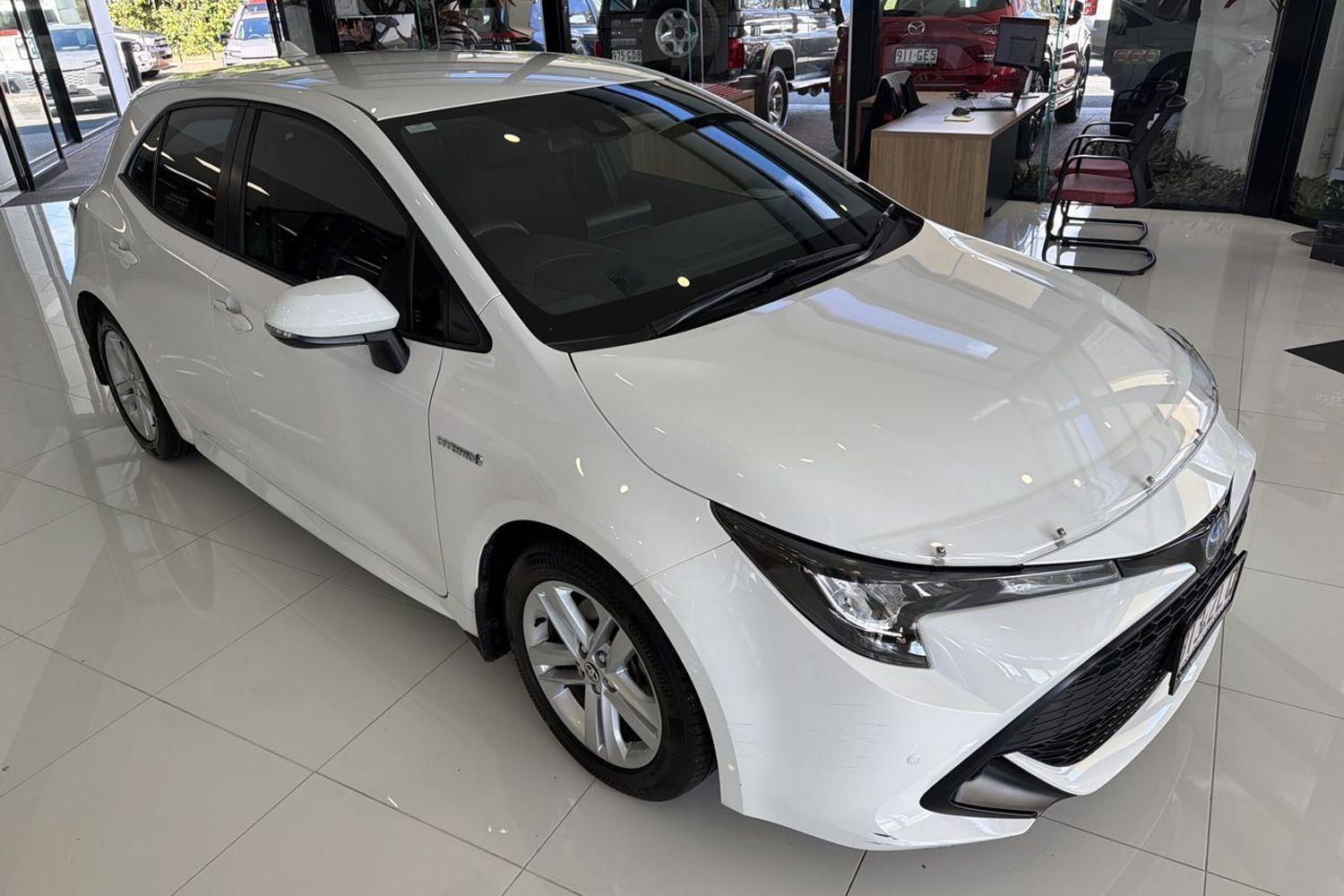 2019 Toyota Corolla Ascent Sport in White