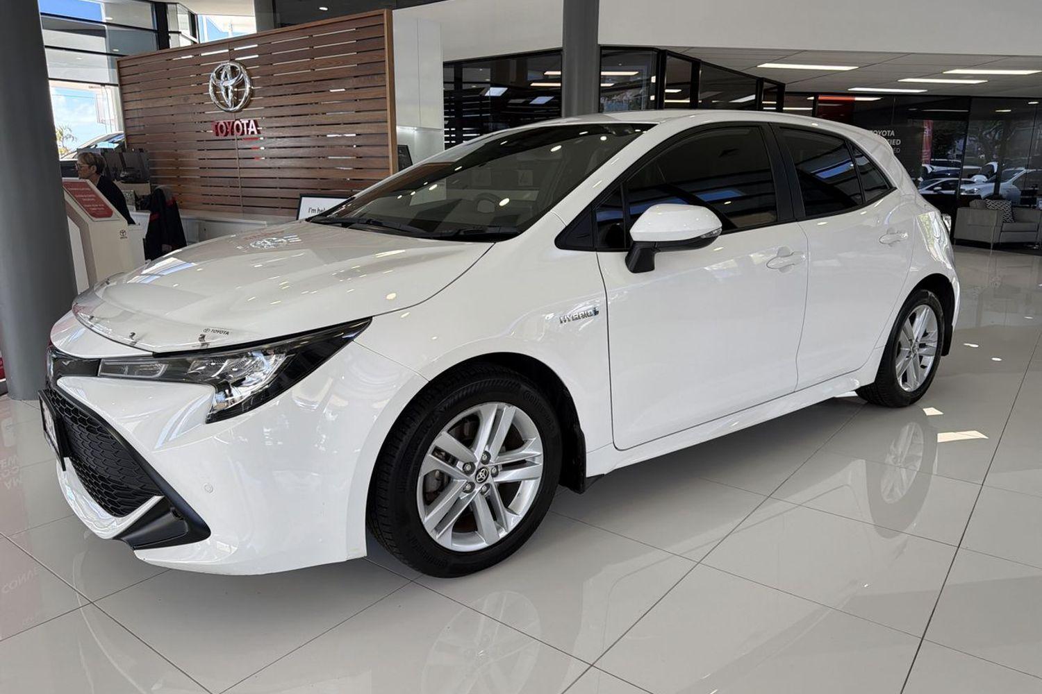 2019 Toyota Corolla Ascent Sport in White