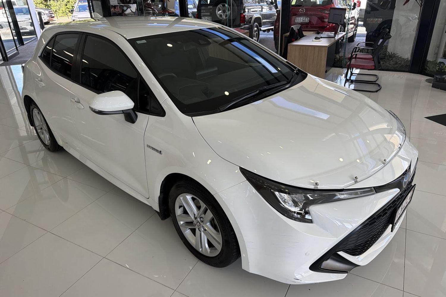 2019 Toyota Corolla Ascent Sport in White