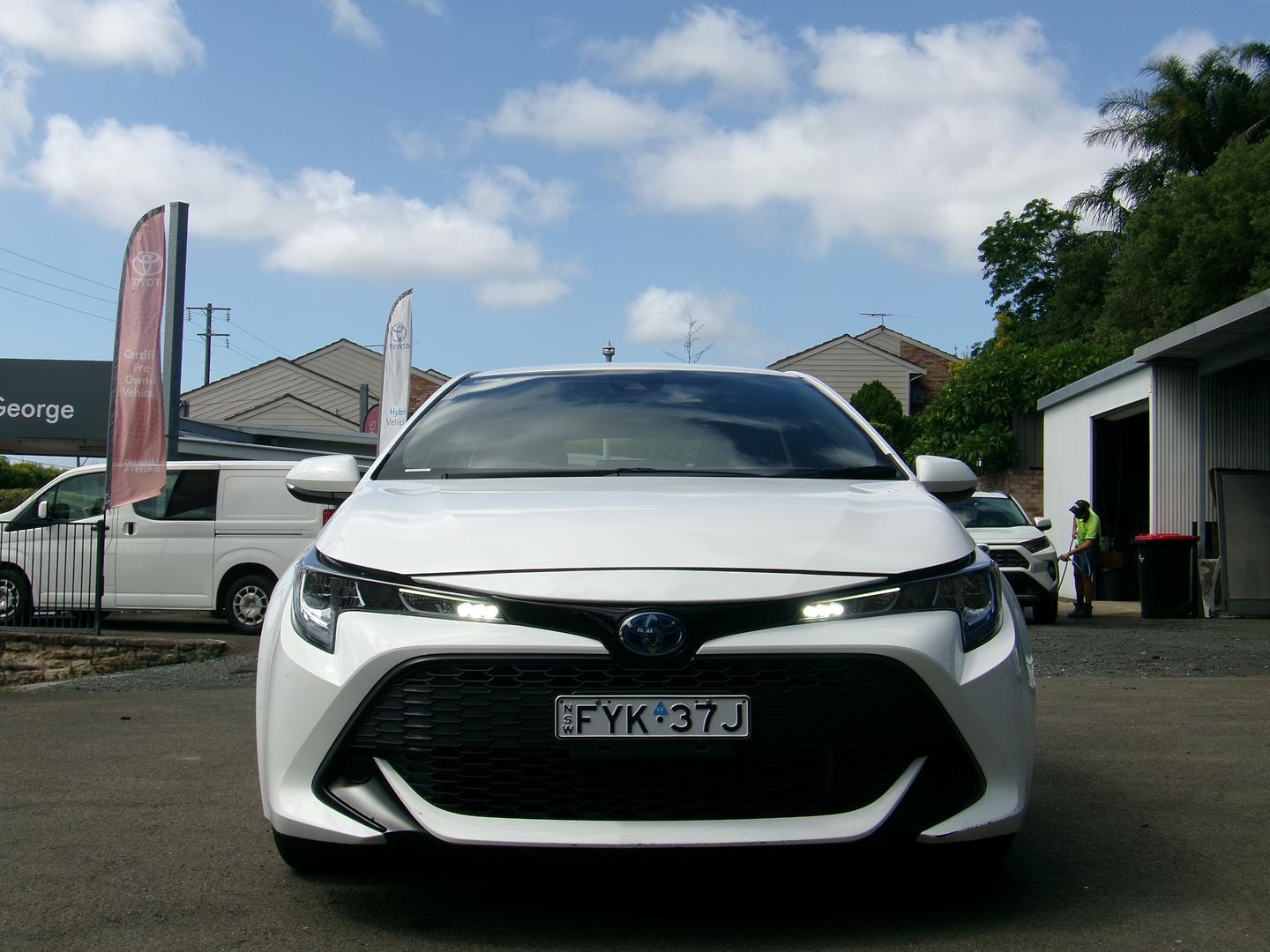 2020 Toyota Corolla Ascent Sport in White