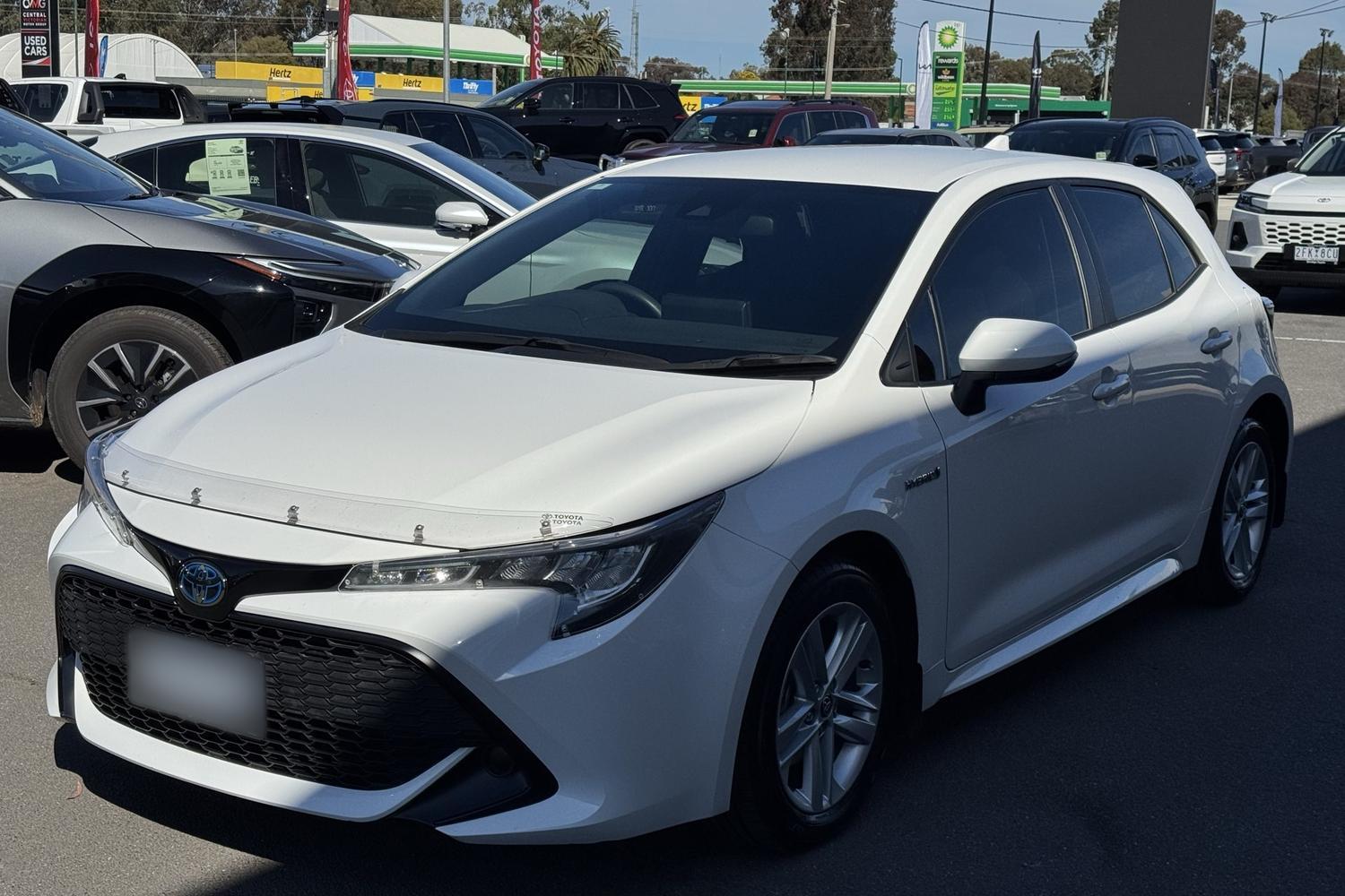 2021 Toyota Corolla Ascent Sport in White