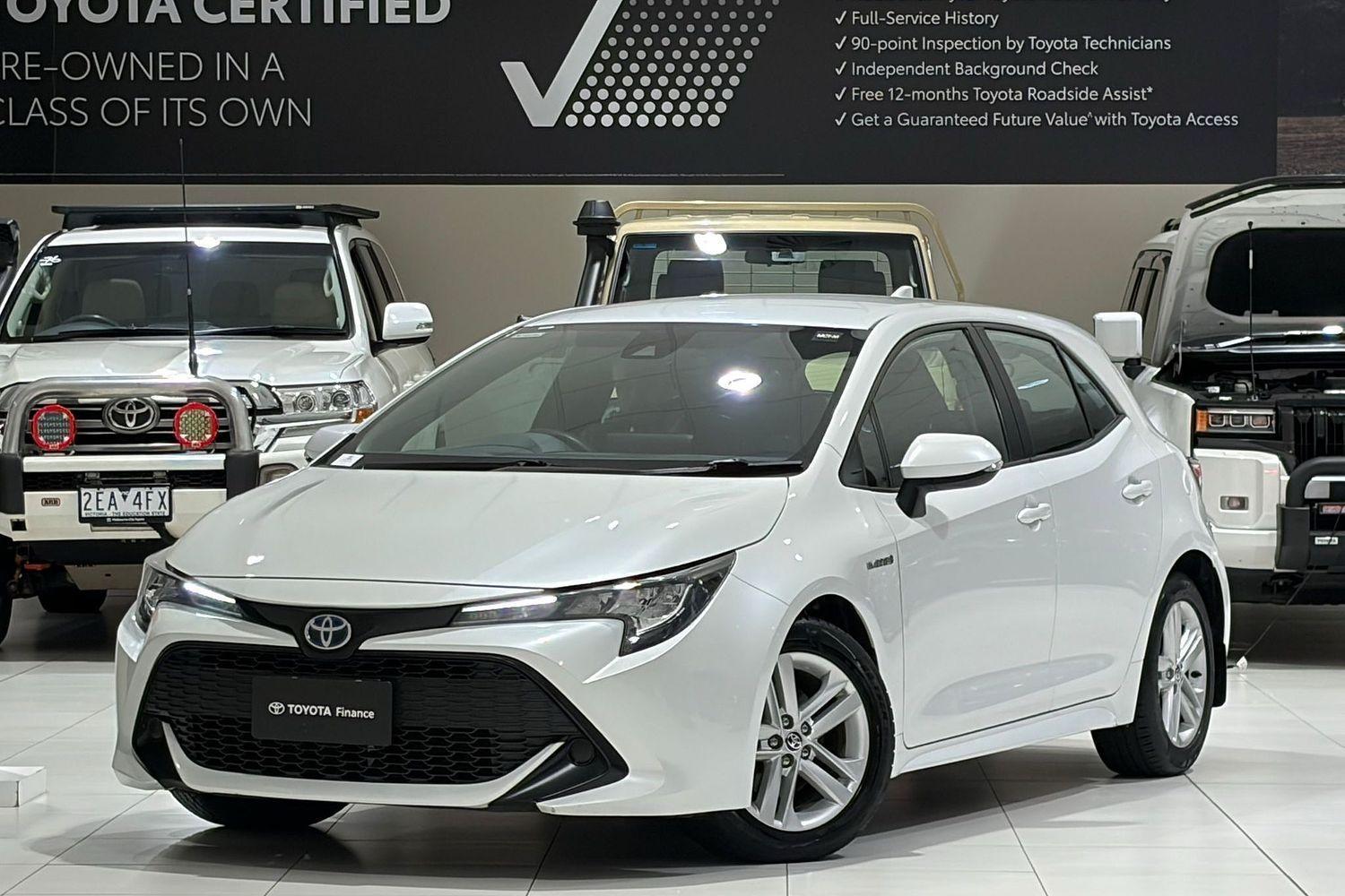 2022 Toyota Corolla Ascent Sport in White