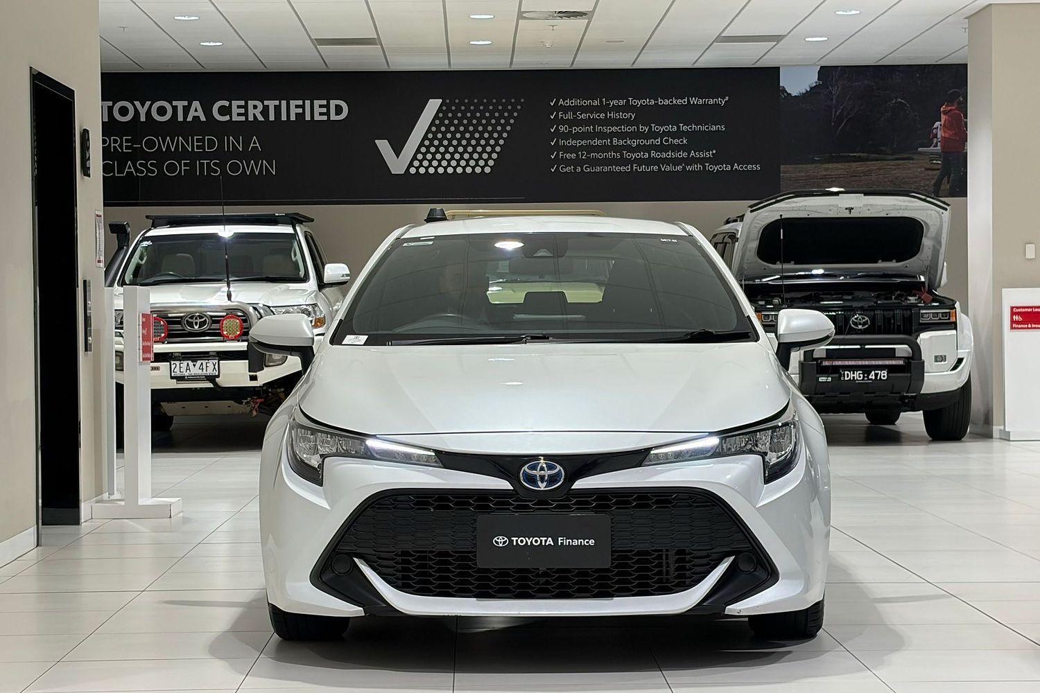2022 Toyota Corolla Ascent Sport in White