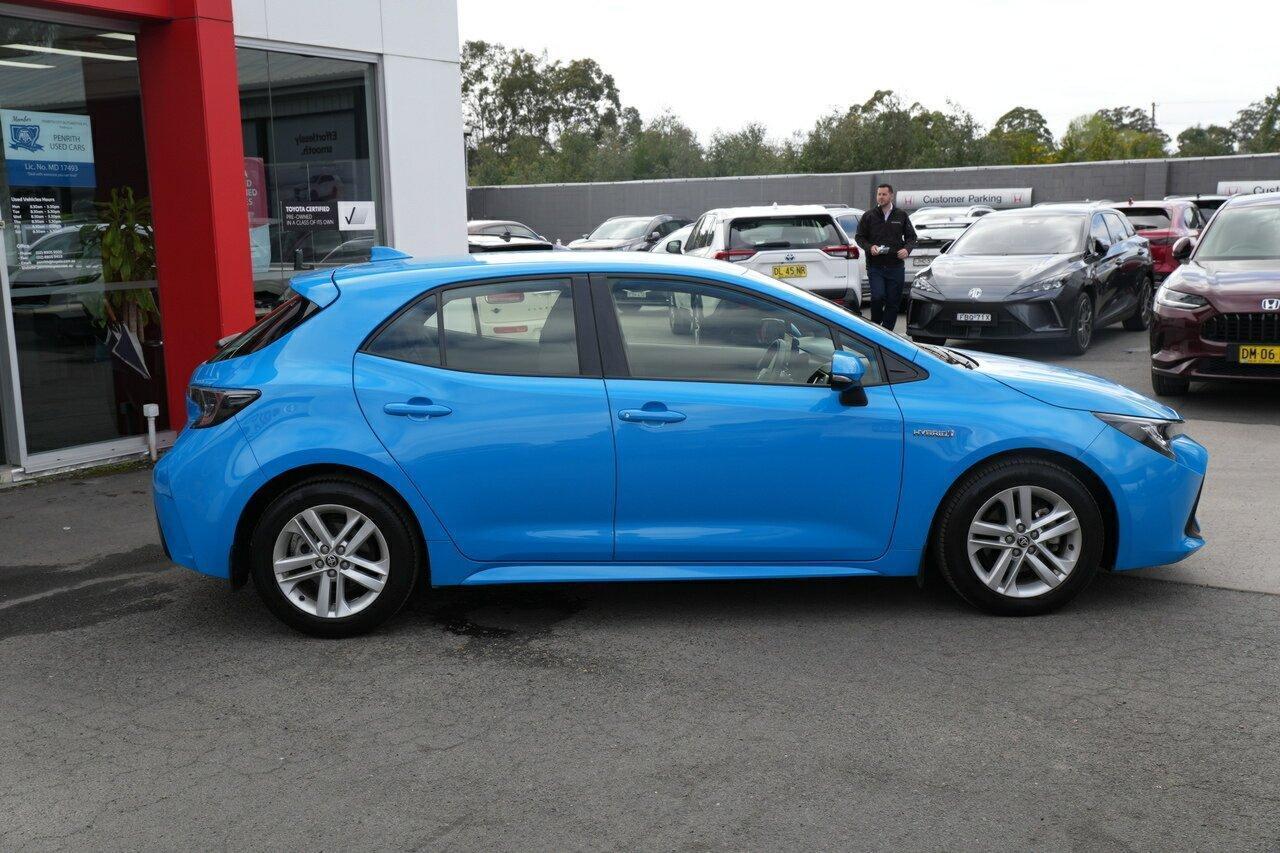 2022 Toyota Corolla Ascent Sport in Blue