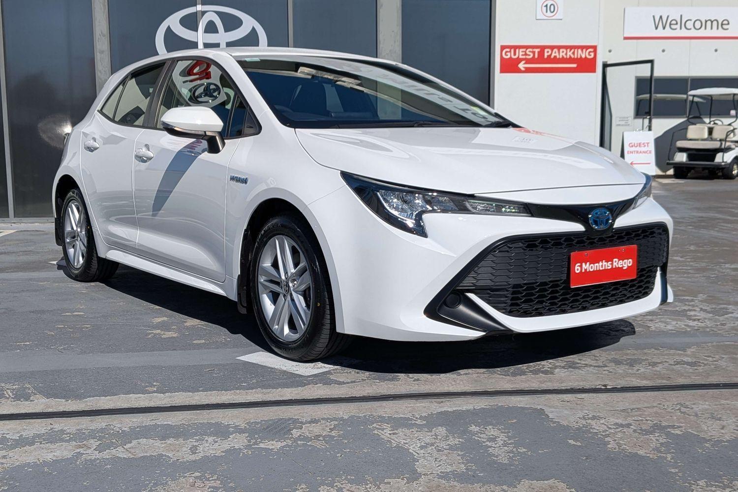 2019 Toyota Corolla Ascent Sport in White