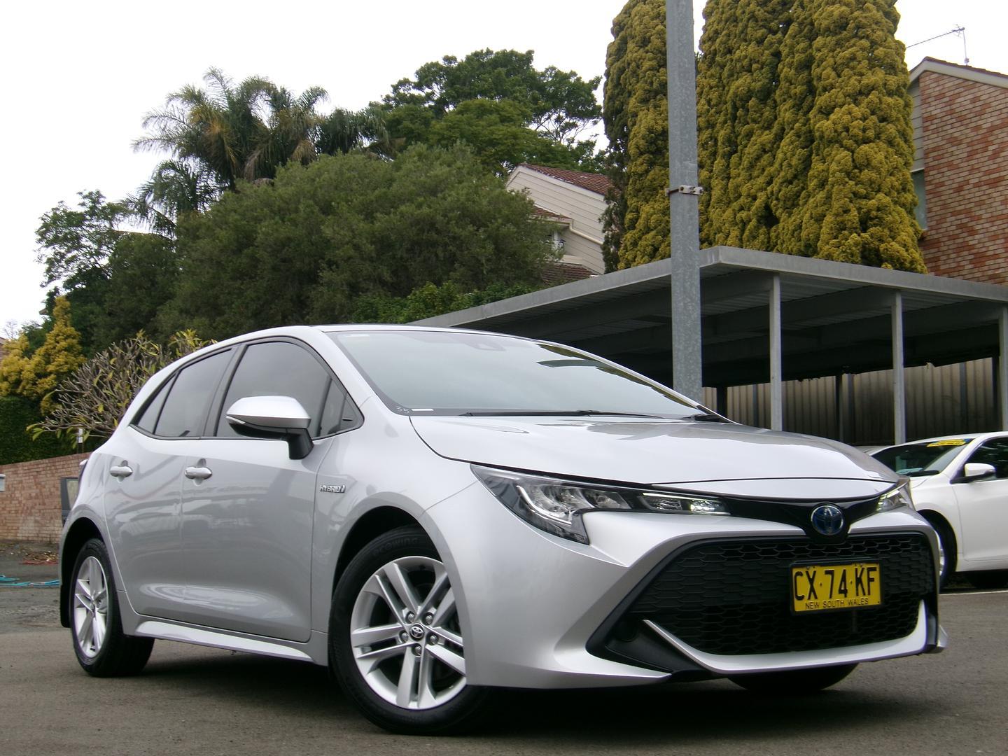 2020 Toyota Corolla Ascent Sport in Silver