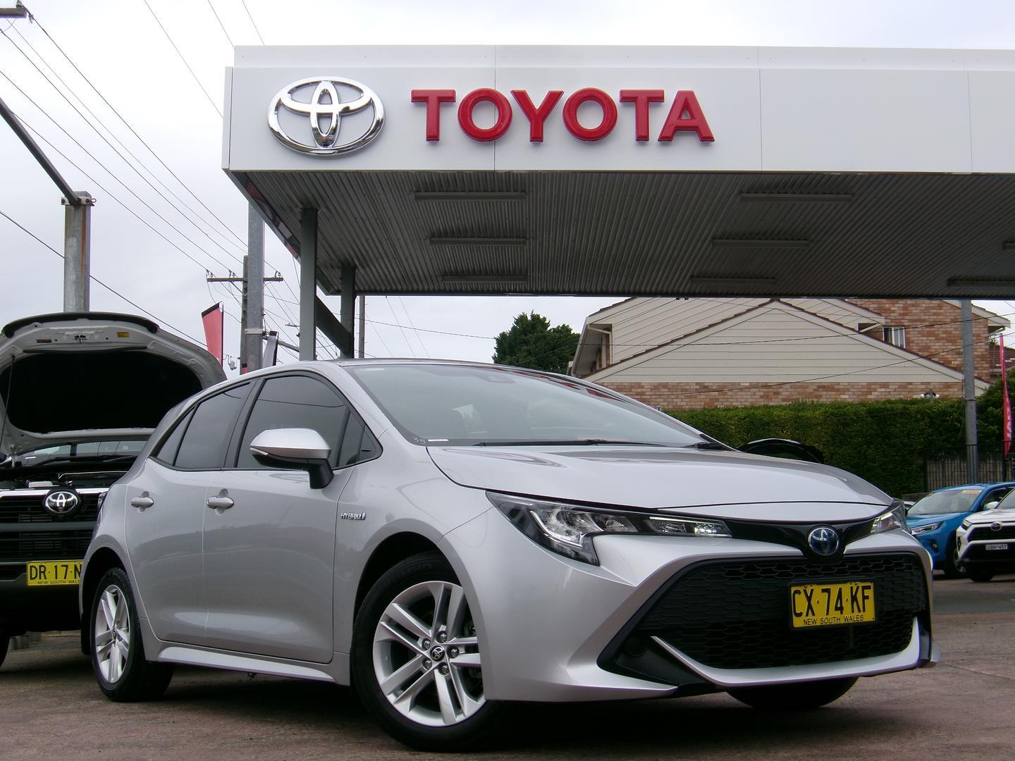 2020 Toyota Corolla Ascent Sport in Silver