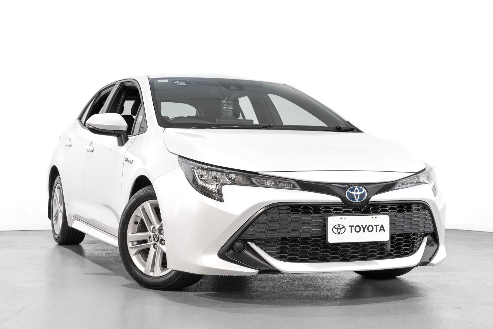 2021 Toyota Corolla Ascent Sport in White