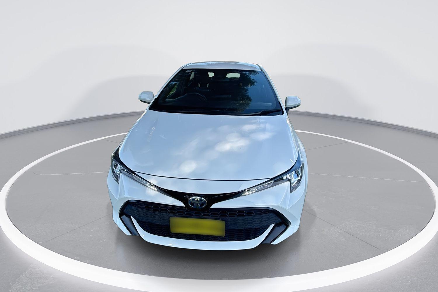 2021 Toyota Corolla Ascent Sport in White