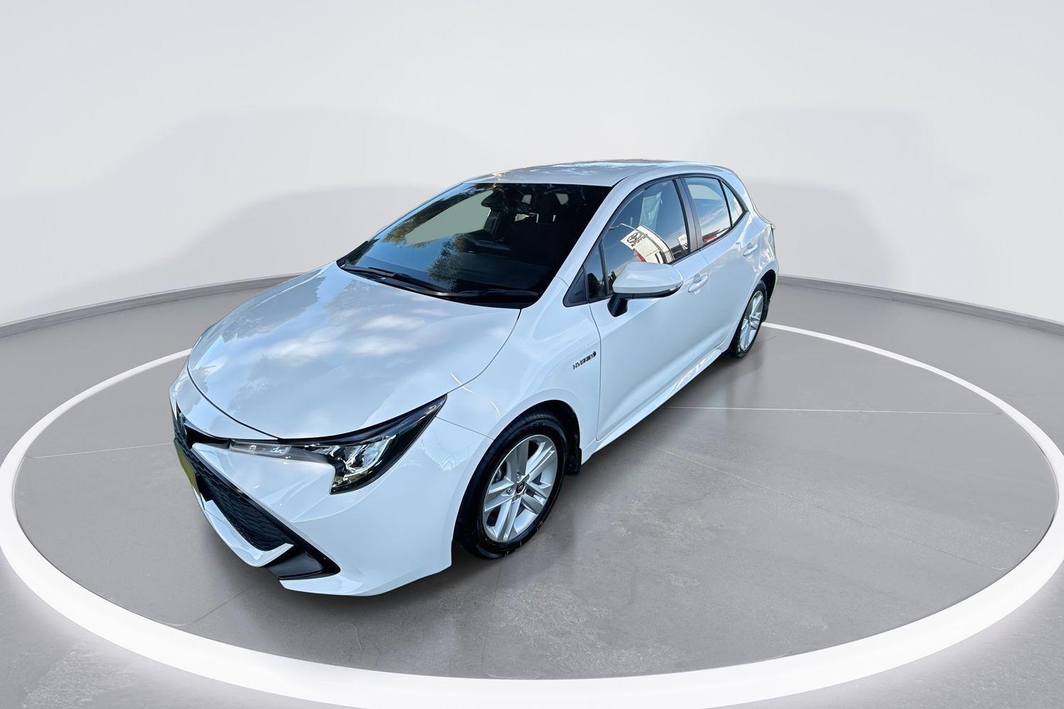 2021 Toyota Corolla Ascent Sport in White