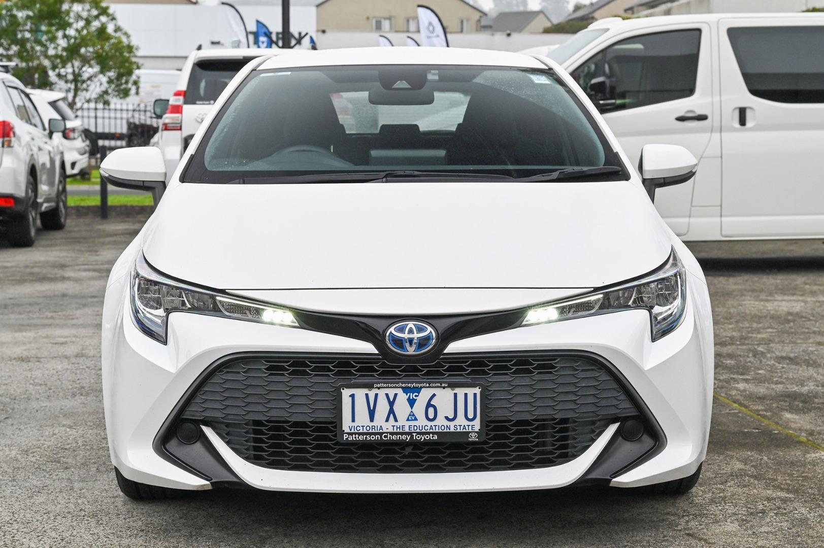 2022 Toyota Corolla Ascent Sport in White