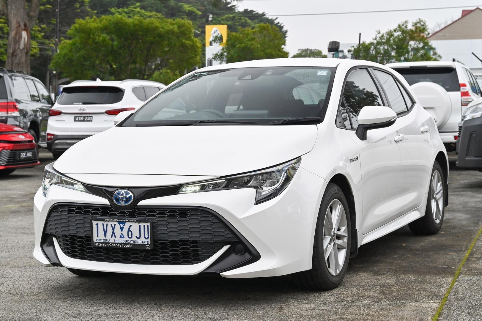 2022 Toyota Corolla Ascent Sport in White
