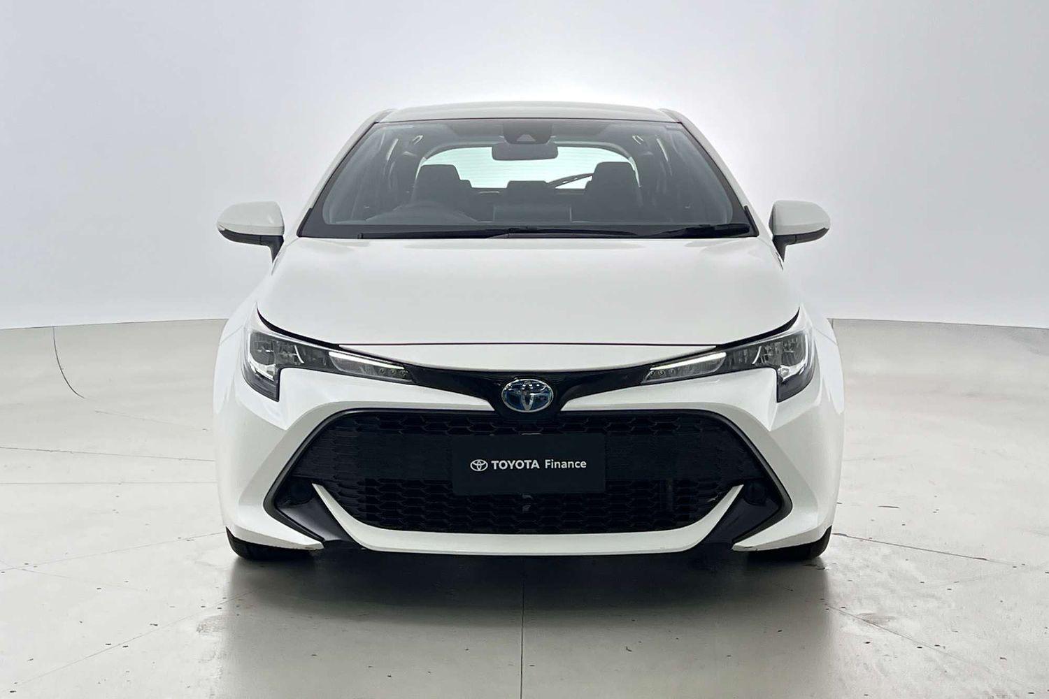 2022 Toyota Corolla Ascent Sport in White