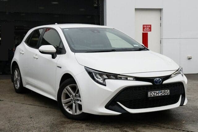 2018 Toyota Corolla Ascent Sport in White