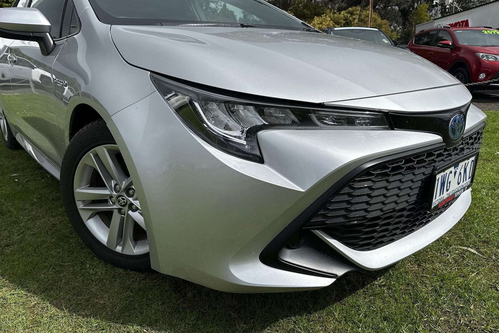 2018 Toyota Corolla Ascent Sport in Silver